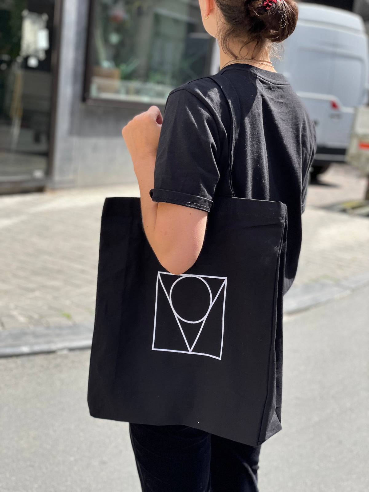 MOK Tote embroidered